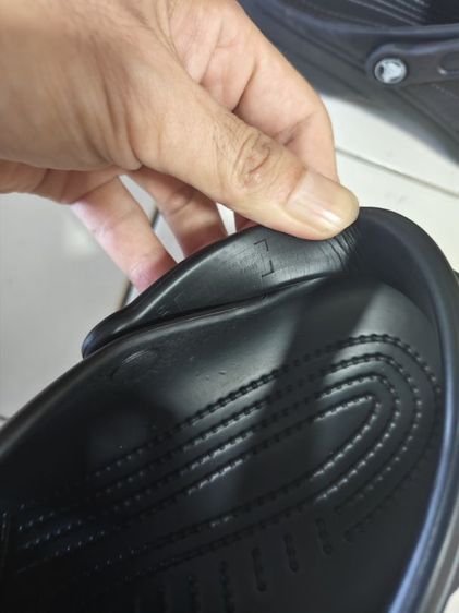 crocs แท้ สภาพสวยๆ ไม่มีตำหนิ ใช้งานไม่ถึงเดือน เบอร์m9w11 รูปที่ 7