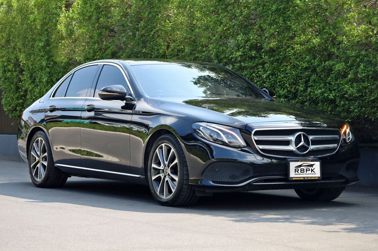 Mercedes-Benz E-Class 2018 E350 Sedan ปลั๊กอินไฮบริด (PHEV) ไม่ติดแก๊ส เกียร์อัตโนมัติ ดำ รูปที่ 4