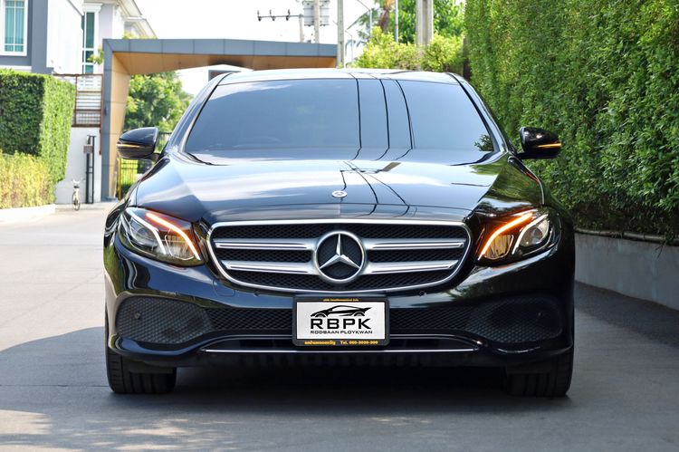 Mercedes-Benz E-Class 2018 E350 Sedan ปลั๊กอินไฮบริด (PHEV) ไม่ติดแก๊ส เกียร์อัตโนมัติ ดำ รูปที่ 3