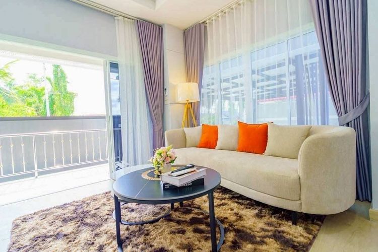 ตกแต่งครบ ขายบ้านเดี่ยวพร้อมสระว่ายน้ำ เฟอร์นิเจอร์และเครื่องใช้ไฟฟ้าครบ รูปที่ 2