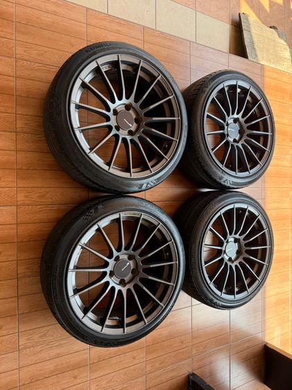 ล้อพร้อมยางRs05rrขอบ18กว้าง8.5ET35งานNK 225 40 18 รูปที่ 2