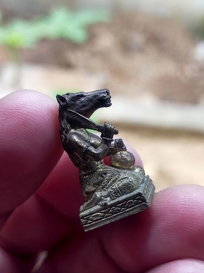 แก้วหน้าม้า🐎 หลวงพ่อมุ้ยเสริมดวงปีมะเมียแก้ปีชงคนดวงตก