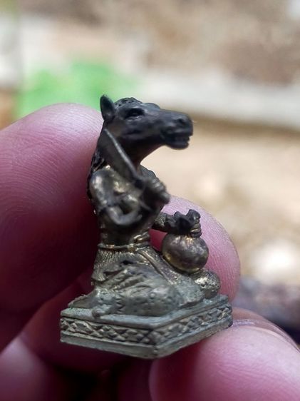 แก้วหน้าม้า🐎 หลวงพ่อมุ้ยเสริมดวงปีมะเมียแก้ปีชงคนดวงตก รูปที่ 3