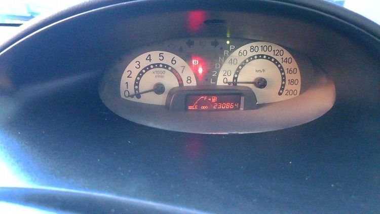 Toyota Soluna 2003 1.5 E Sedan เบนซิน ไม่ติดแก๊ส เกียร์อัตโนมัติ ดำ รูปที่ 4