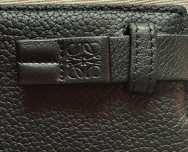 กระเป๋าถือ Loewe  รูปที่ 2