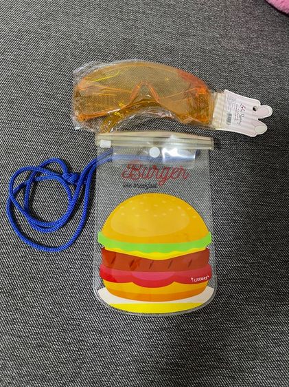 ซองกันน้ำและแว่นตากันน้ำ