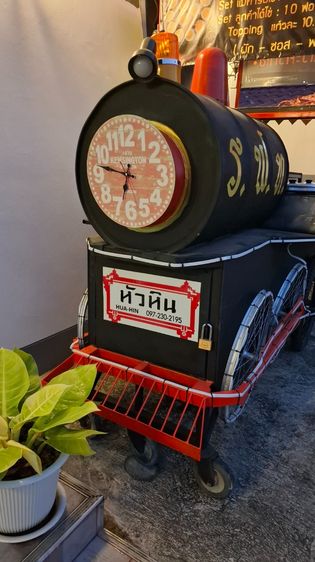 รถเข็นขายของ ตกแต่งสไตล์วินเทจ ในรูปแบบรถไฟไทย รูปที่ 5