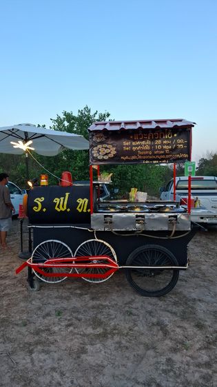 รถเข็นขายของ ตกแต่งสไตล์วินเทจ ในรูปแบบรถไฟไทย รูปที่ 4