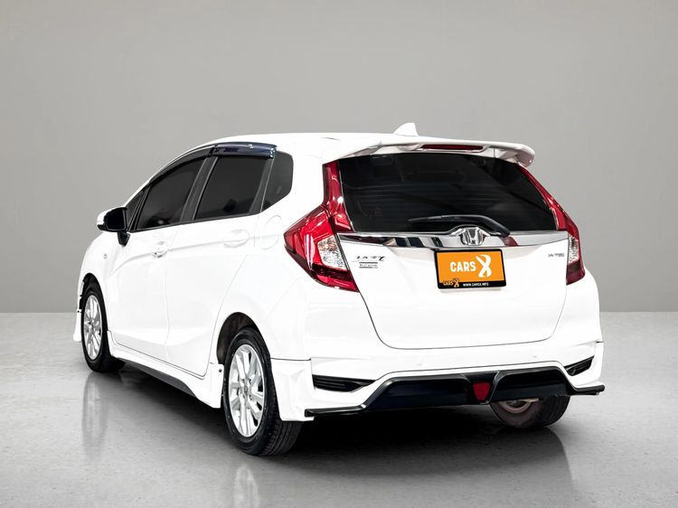 Honda Jazz 2019 1.5 V Plus i-VTEC Sedan เบนซิน ไม่ติดแก๊ส เกียร์อัตโนมัติ ขาว รูปที่ 4