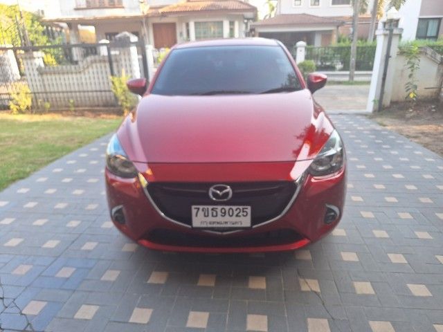 Mazda Mazda 2 2018 1.3 High Plus Sedan เบนซิน เกียร์อัตโนมัติ แดง รูปที่ 2