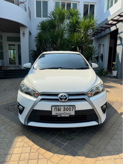 Toyota Yaris 2015 1.2 E เบนซิน ไม่ติดแก๊ส เกียร์อัตโนมัติ ขาว รูปที่ 3
