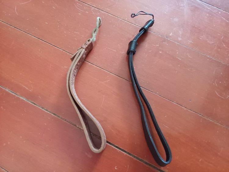 อื่นๆ สายคล้องกล้องถ่ายภาพ สีดำของ Leica แท้