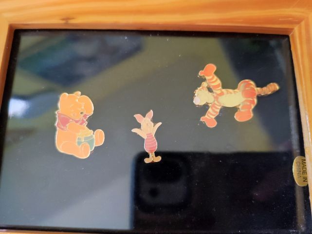 กรอบรูปชุดเข็มกลัด Winnie the Pooh  Friends Disney รูปที่ 2