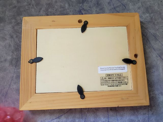 กรอบรูปชุดเข็มกลัด Winnie the Pooh  Friends Disney รูปที่ 3