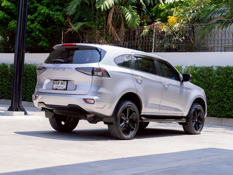 Isuzu MU-X 2023 1.9 Active 2WD Utility-car ดีเซล ไม่ติดแก๊ส เกียร์อัตโนมัติ เงิน รูปที่ 4