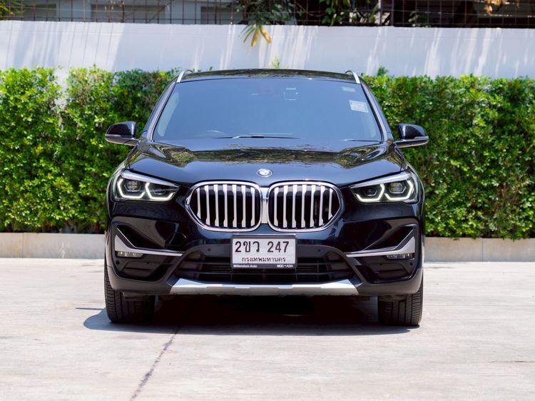 BMW X1 2022 2.0 sDrive20d xLine Utility-car ดีเซล ไม่ติดแก๊ส เกียร์อัตโนมัติ ดำ รูปที่ 2