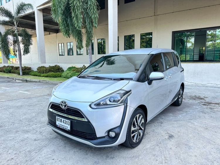 รถ Toyota Sienna รุ่นย่อยอื่นๆ สี บรอนซ์เงิน