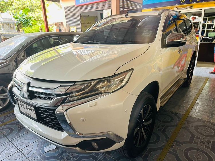 Mitsubishi Pajero Sport 2017 3.2 GLS 4WD Utility-car ดีเซล ไม่ติดแก๊ส เกียร์อัตโนมัติ ขาว รูปที่ 4