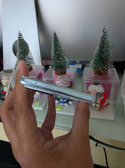 Vivo V30 เจ้าของขายเอง สีขาว เครื่องศูนย์ สภาพสวยมากๆ แรม 12+12 รูปที่ 4