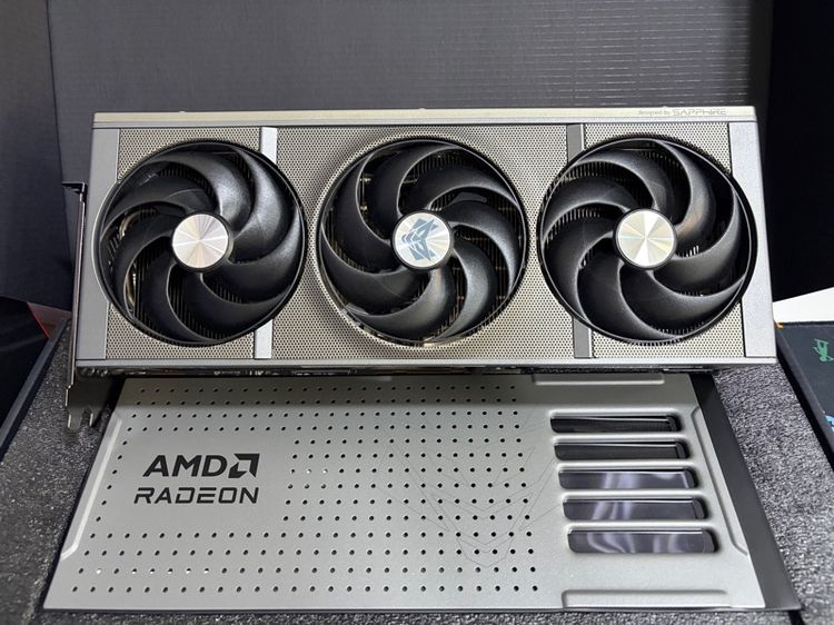 Sapphire RX9070xt nitro รูปที่ 2
