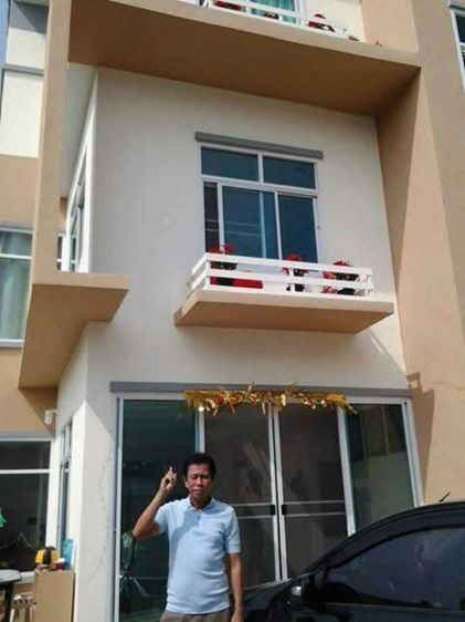 ขายบ้าน 3 ชั้น พร้อมที่ดินและสิ่งกด่อสร้าง