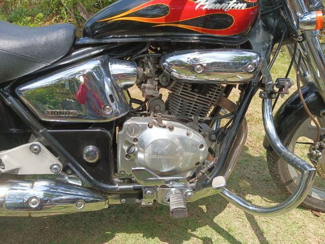 Honda phantom 200 cc