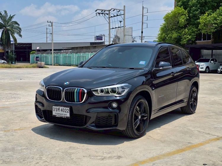BMW X1 2018 2.0 sDrive20d M Sport ดีเซล เกียร์อัตโนมัติ ดำ รูปที่ 2