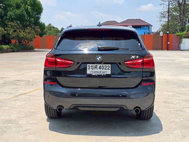 BMW X1 2018 2.0 sDrive20d M Sport ดีเซล เกียร์อัตโนมัติ ดำ รูปที่ 4