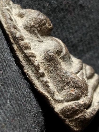 พระรอดลำพูนพิมพ์เล็กครับไม่ได้ล้าง รูปที่ 11