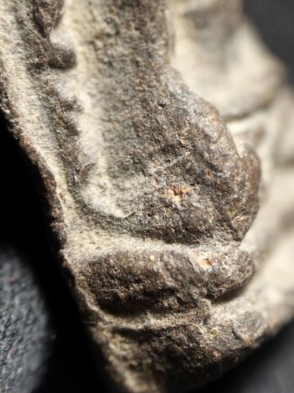 พระรอดลำพูนพิมพ์เล็กครับไม่ได้ล้าง รูปที่ 4