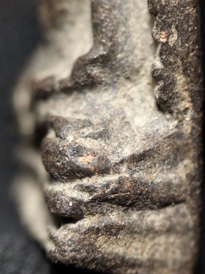 พระรอดลำพูนพิมพ์เล็กครับไม่ได้ล้าง รูปที่ 8