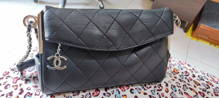 กระเป๋าสะพายไหล่