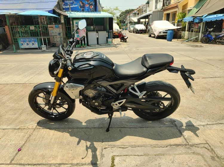 🛵ยังไงก็ขาย CB150R ปี 61 เครื่องดี สีสวย สตาร์ทมือ รถบ้านพร้อมใช้งาน เปลี่ยนน้ำมันเครื่องฟรี ส่งฟรี30กิโล รูปที่ 2