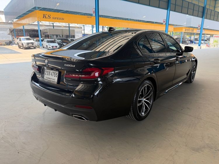 BMW Series 5 2021 520d Sedan ดีเซล เกียร์อัตโนมัติ ดำ รูปที่ 4