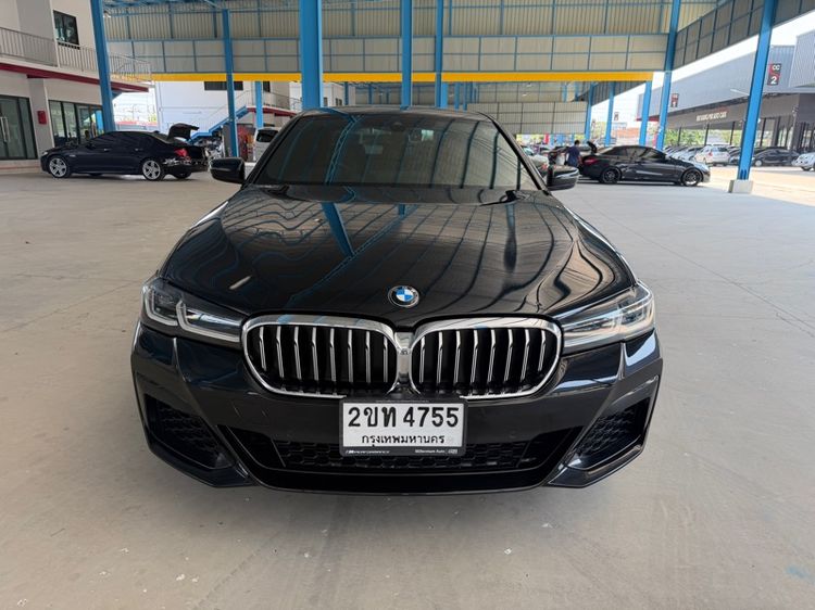 BMW Series 5 2021 520d Sedan ดีเซล เกียร์อัตโนมัติ ดำ รูปที่ 2