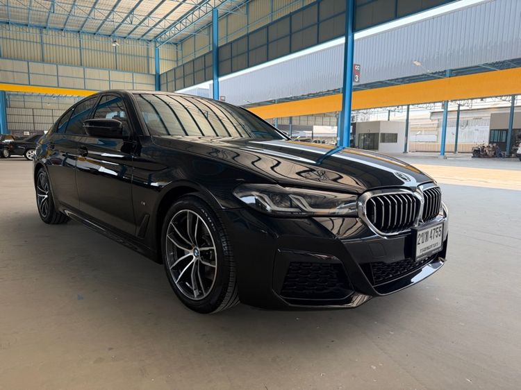BMW Series 5 2021 520d Sedan ดีเซล เกียร์อัตโนมัติ ดำ รูปที่ 3