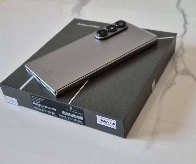 Samsung Galaxy Z Fold 7   ของแท้ ศูนย์ไทย  มีประกัน สี Silver Shadow ราคาเพียง 32,900 บาท   รูปที่ 5