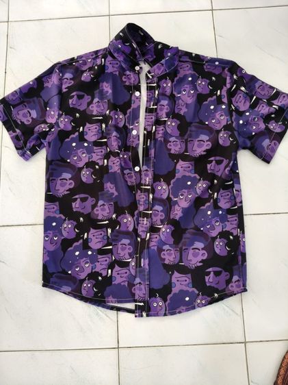 เสื้อมือสองสภาพดี