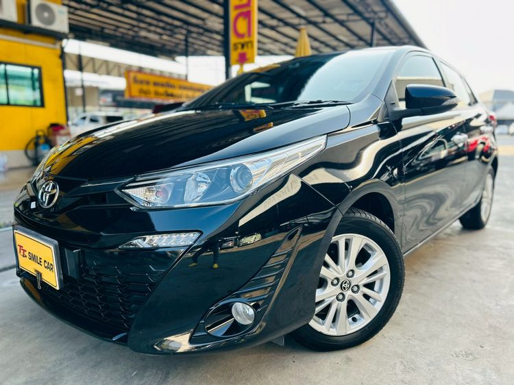 Toyota Yaris 2018 1.2 G Sedan เบนซิน ไม่ติดแก๊ส เกียร์อัตโนมัติ ดำ รูปที่ 2