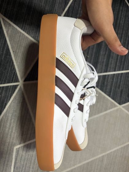 รองเท้า adidas  รูปที่ 2