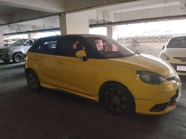 MG MG3 2015 1.5 X Sedan เบนซิน ไม่ติดแก๊ส เกียร์อัตโนมัติ เหลือง รูปที่ 2