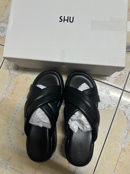 รองเท้าเตารีด