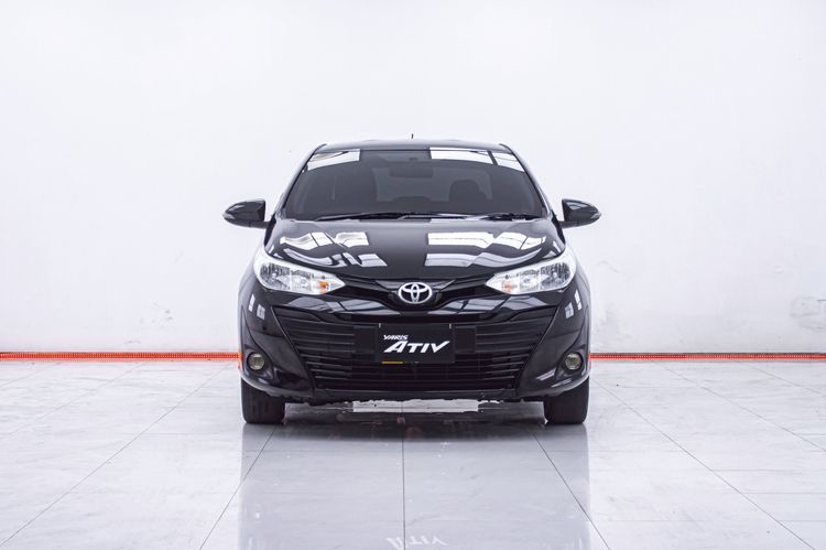 Toyota Yaris ATIV 2017 1.2 E Sedan เบนซิน ไม่ติดแก๊ส เกียร์อัตโนมัติ ดำ รูปที่ 4