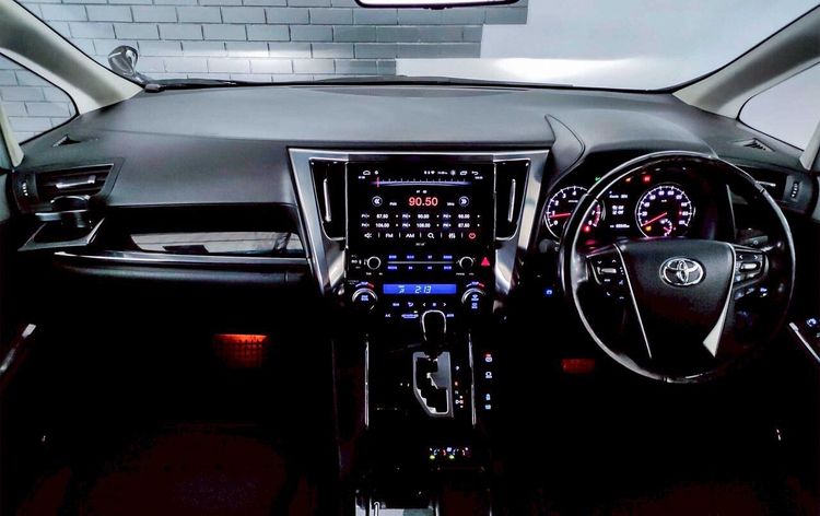 Toyota Alphard 2023 2.5 SC เบนซิน ดำ รูปที่ 4