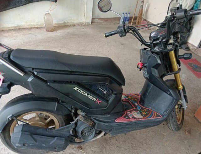 รถบ้านจอดไว้ไม่ได้ใช้รถ zoomer x
ปี 2014 มีเล่มพร้อมโอนภาษีไม่ขาดหมดกันยายน 2569 รูปที่ 5