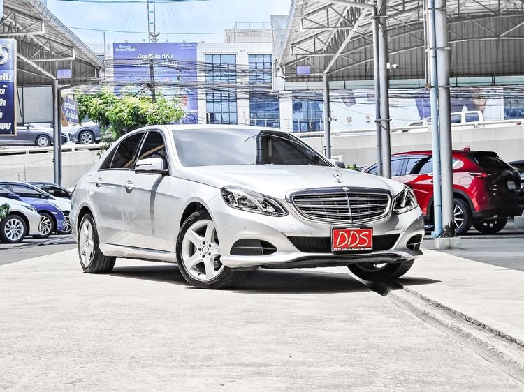 Mercedes-Benz E-Class 2014 E200 Sedan เบนซิน เกียร์อัตโนมัติ เทา รูปที่ 4