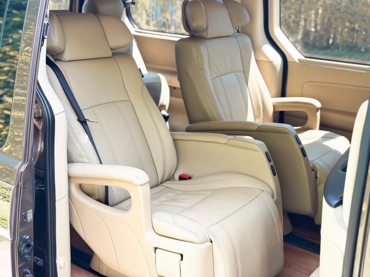 Hyundai H-1  2015 2.5 Black Series เบนซิน รูปที่ 4