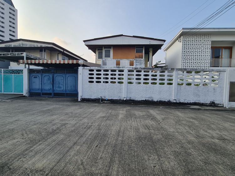 อื่นๆ ไม่มี สร้างเสร็จก่อน 2010 ให้เช่าบ้านเดี่ยวตามสภาพ 6 ซอย 6 หมู่บ้านเสรี 2 (รามคำแหง 24 แยก 28) สังคมดี บรรยากาศดี เดินทางสะดวกมากๆๆ รูปที่ 4