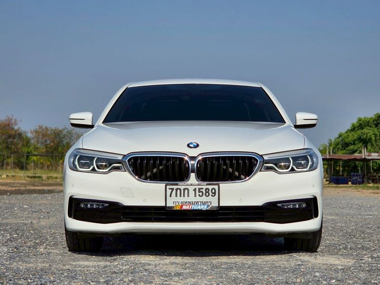 BMW Series 5 2018 520d Sedan ดีเซล ไม่ติดแก๊ส เกียร์อัตโนมัติ ขาว รูปที่ 2