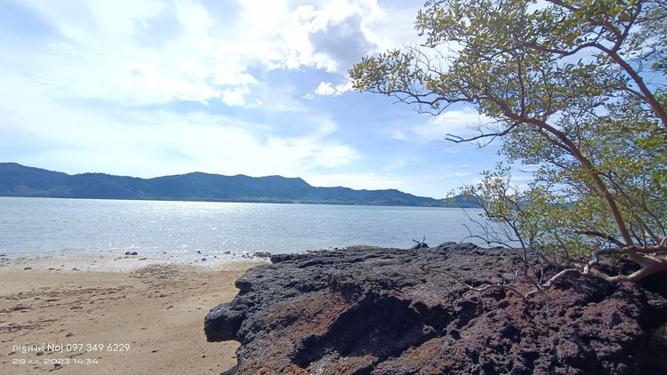 ขายที่ดินเกาะปอ 7 ไร่ ติดชายหาดส่วนตัว ตำบลศาลาด่าน อำเภอเกาะลันตา จังหวัดกระบี่ 81150